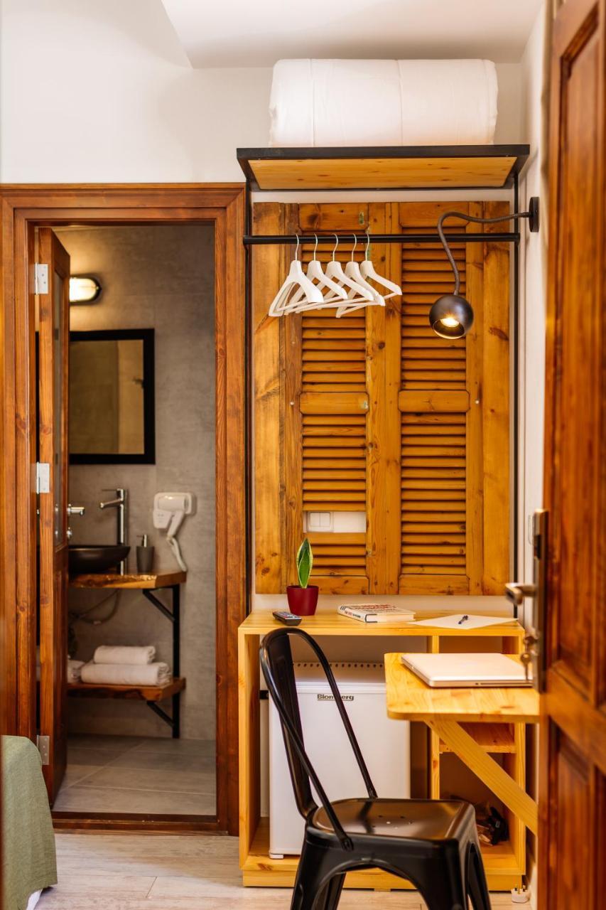 Djumba Hotel & Cafe Nicosia Esterno foto